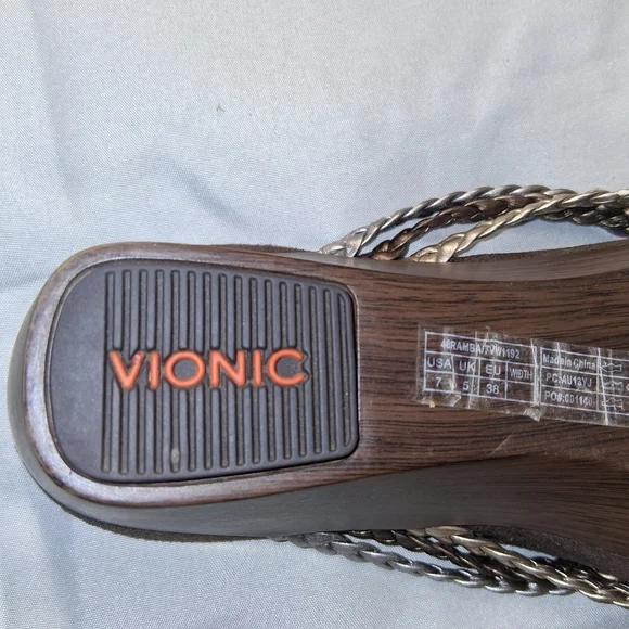 Vionic Women's Braided Thong Sandals in Metallic Silver - Picture 6 of 6